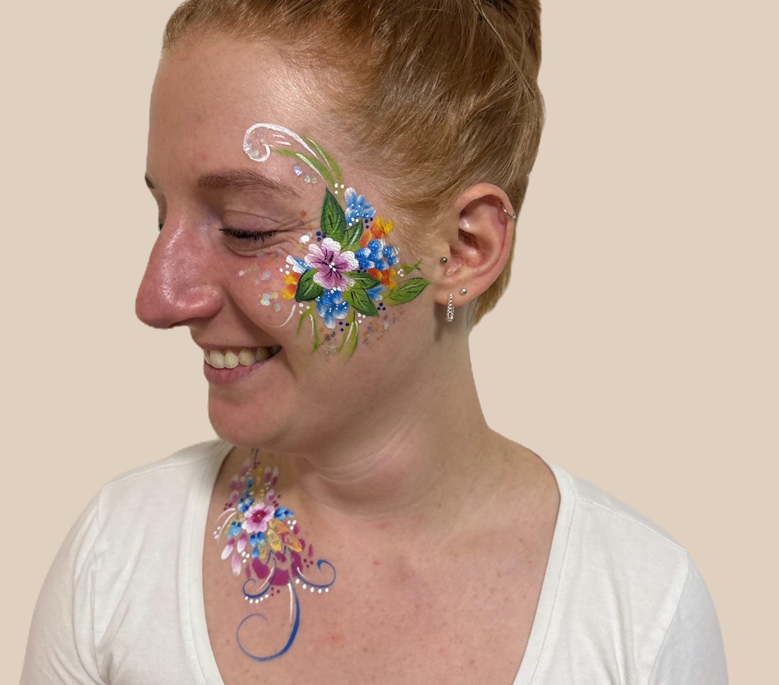 Blumen und Ranken Face Art